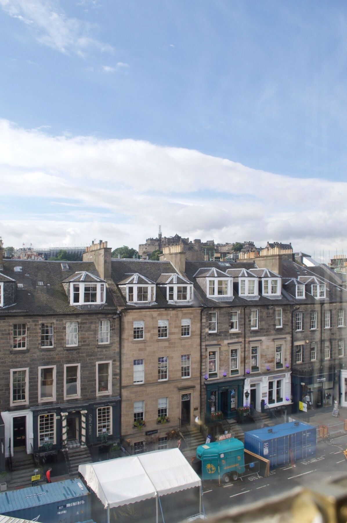 Apartment Fabulous 3 Bedroom Flat With Castle Views *