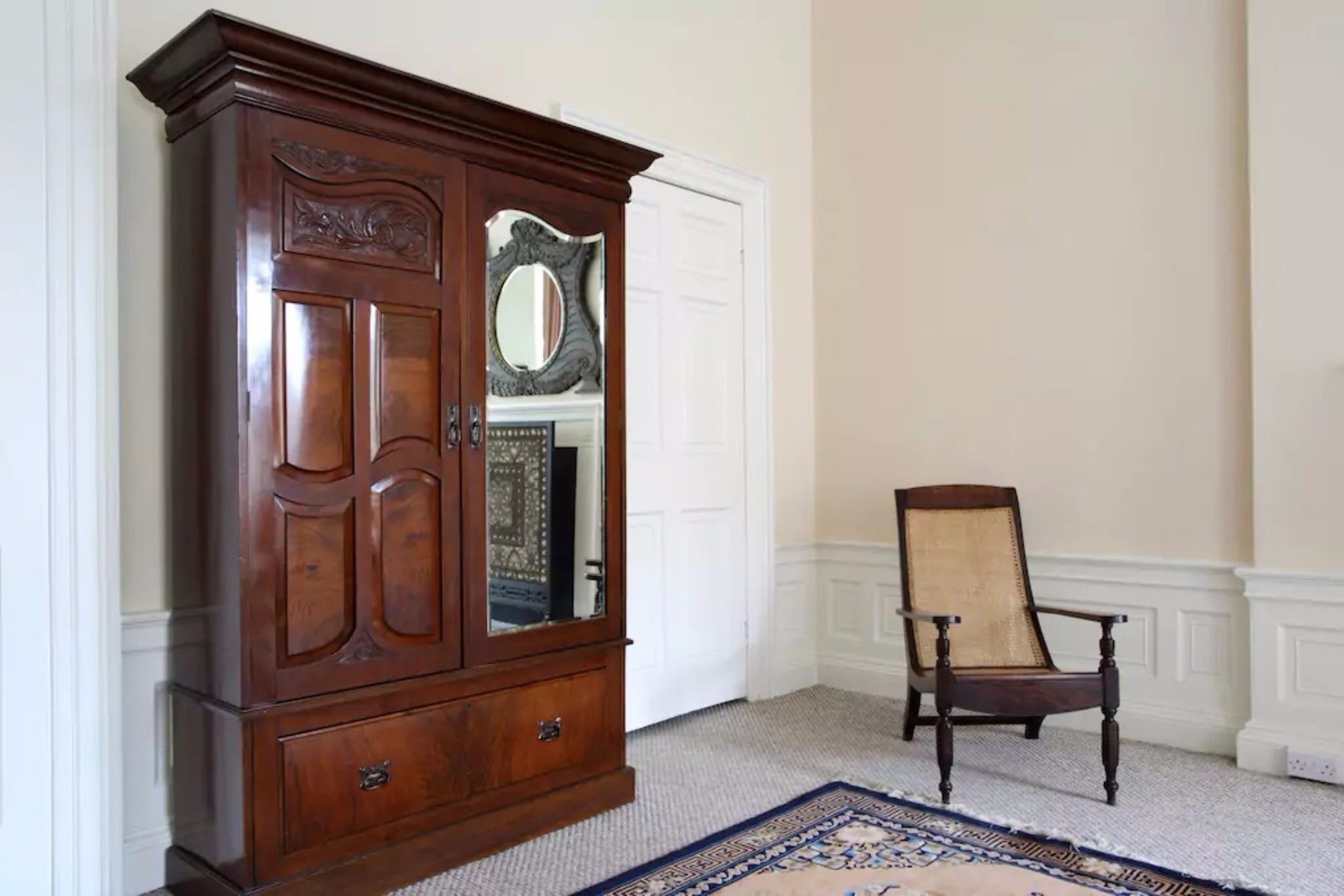 Apartment 3 Bedroom Flat In Centre