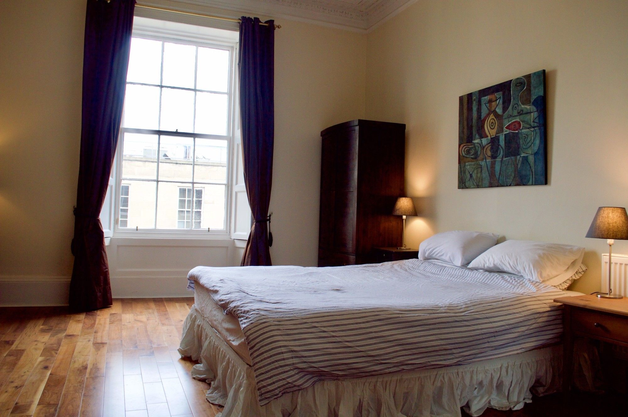 Fabulous 3 Bedroom Flat With Castle Views Apartment