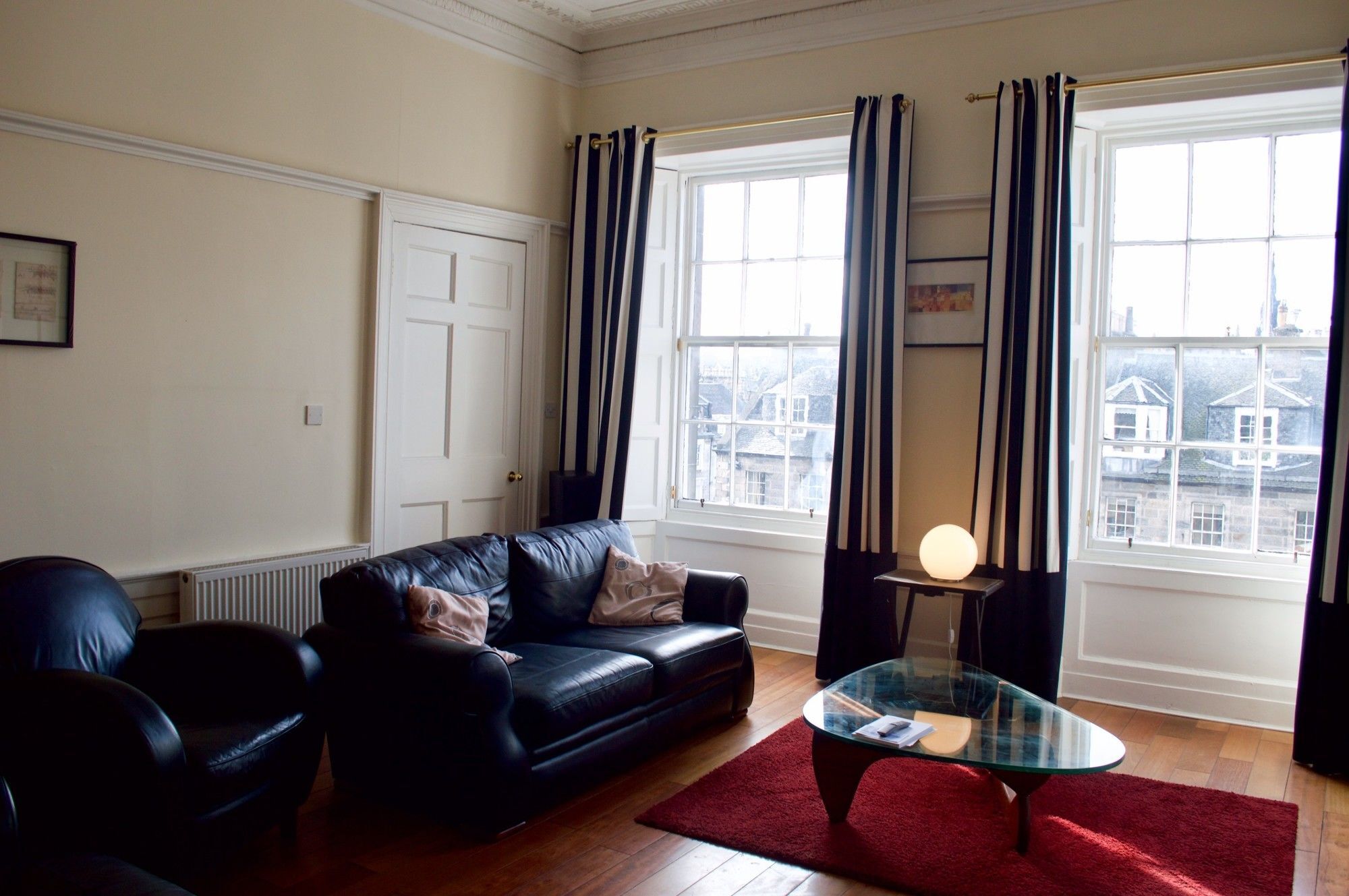 Apartment Fabulous 3 Bedroom Flat With Castle Views *