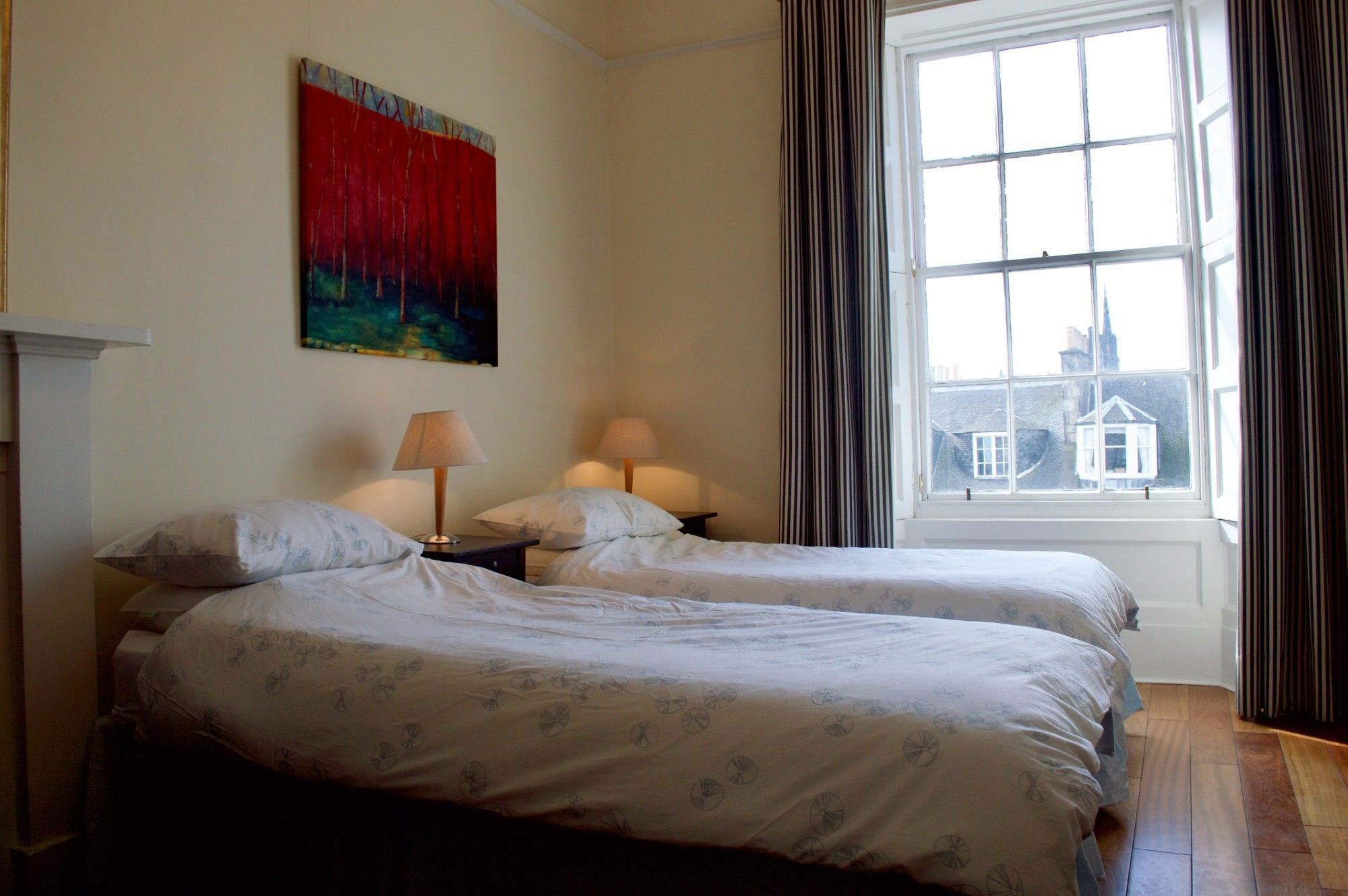 Fabulous 3 Bedroom Flat With Castle Views Apartment Edinburgh