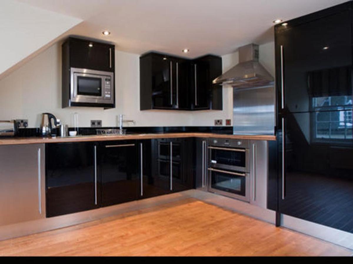 - Royal Mile Apartment *