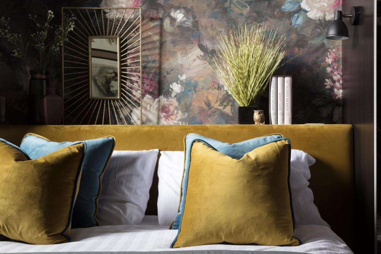 Luxury Boutique In Fashionable Stockbridge 5* Apartment
