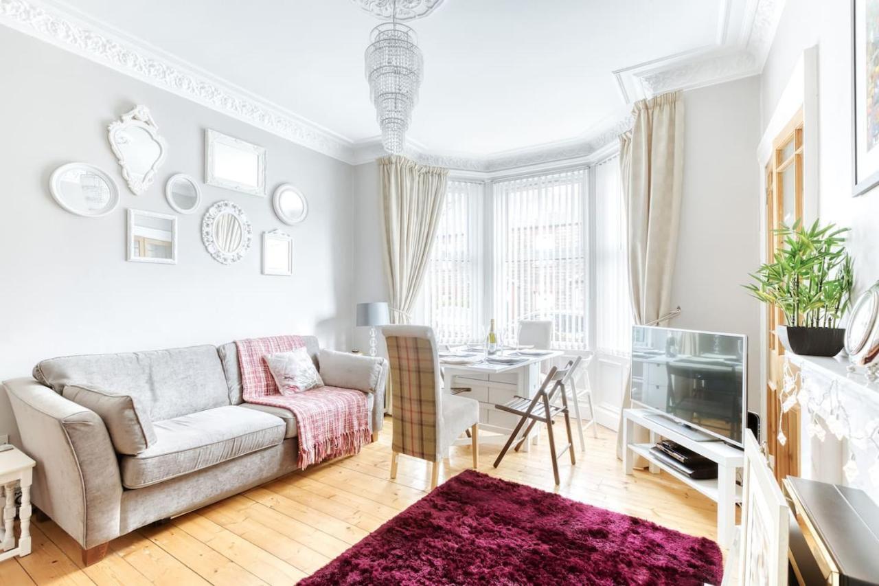 Kenmure With Garden & Parking Apartment