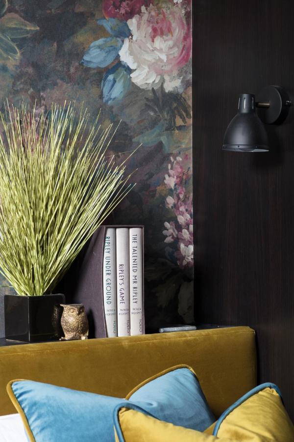Luxury Boutique In Fashionable Stockbridge 5* Apartment Edinburgh