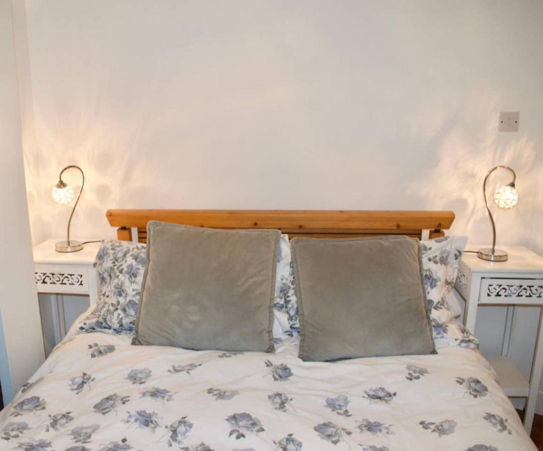 Bright And Modern With Pool And Rooftop Views Apartment Edinburgh