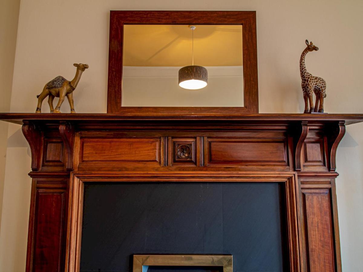 Pass The Keys Beautiful And Bright Georgian Style Morningside Apartment EDI