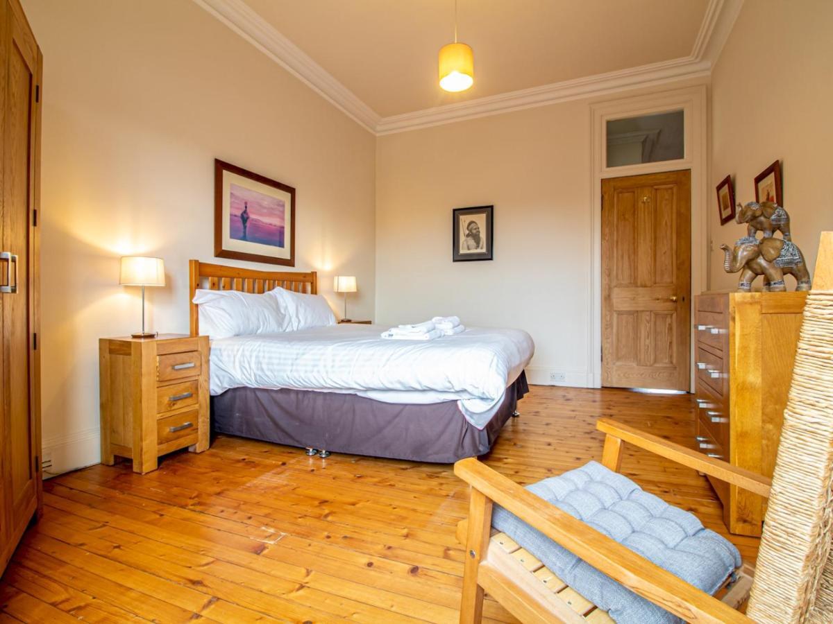 Pass The Keys Beautiful And Bright Georgian Style Morningside Apartment EDI