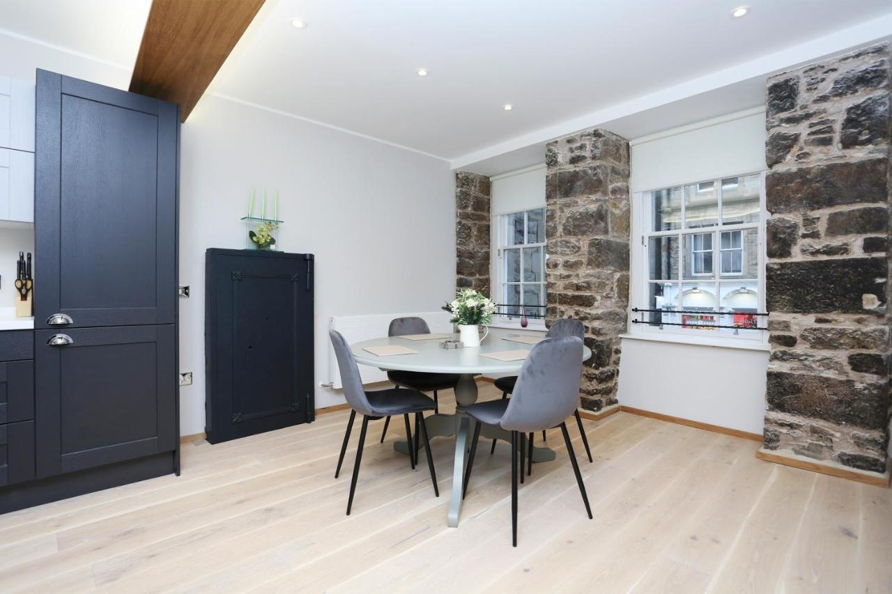 Apartment Joivy Beautiful 2 Bed Flat On The Royal Mile
