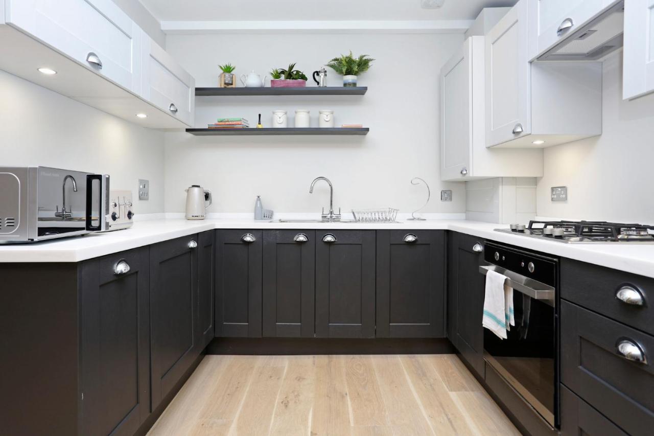 Apartment Joivy Refurbished On The Royal Mile Edinburgh