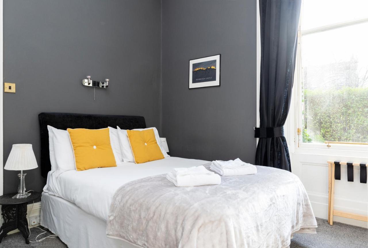 Claremont 3*