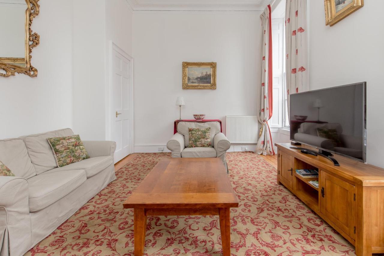 Spacious North St Andrew's Street Apartment