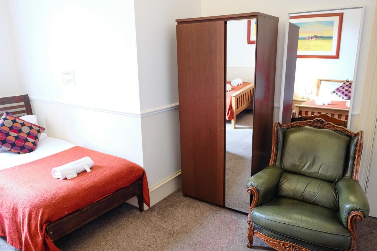 Balmore Guest house Edinburgh