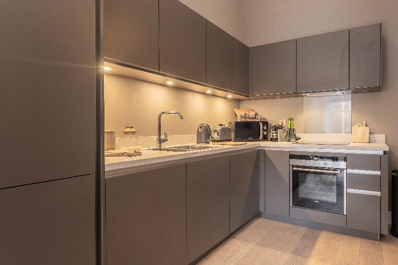 No.1 - George Iv Bridge Apartment