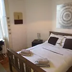 Spittal Street Residence, Spacious 2 Bedroom Apartment Close To Castle