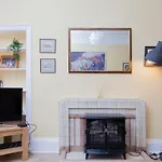 Elegant Traditional Edinburgh City Centre Flat