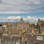 Stunning Panoramic Views: Heart Of The Royal Mile
