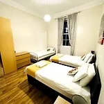 2 Bed Flat In Central Edinburgh