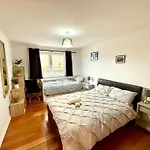 Pilrig Heights Apartment - Central - Free Parking & Fast Wifi