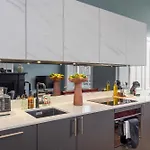 Dragon Suites Luxury Serviced Apartments At Albyn Place