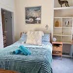 Bright Top Floor 2Br Apartment In Morningside, Easy City Centre Links, Close To University And Royal Hospital