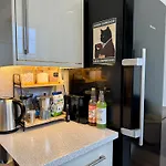 Large Luxury 3 Bedroom & 2 Bathroom - Next To Royal Mile, Castle & Grass Market