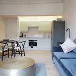 Spacious Luxe 2-Bed Near The City Centre - Flat 6, Elgin House Apartments