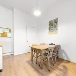 Hope Park 3 Bedroom Apartment - Edinburgh