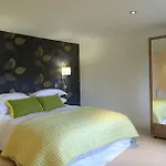 Clarendon Luxury Apartments