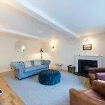 Gorgeous Georgian Garden Flat