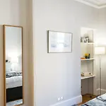 Beautiful, Traditional 2 Bedroom Main Door Flat