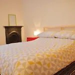 2 Bedroom Seaside Flat