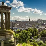 1 Bedroom Murrayfield Apartment