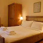 1 Bedroom Stockbridge Apartment