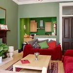 1 Bedroom Stockbridge Apartment