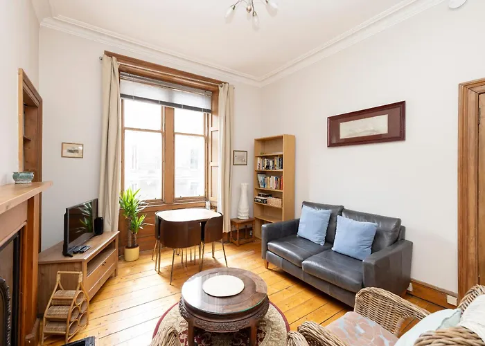 Charming 1-Bedroom Edinburgh City Getaway