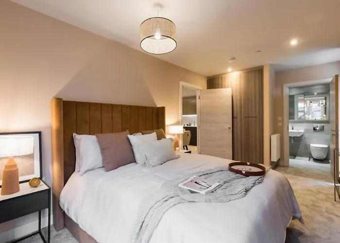 Stylish Luxury Nests - Central Edinburgh Location