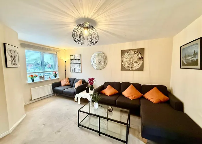 Torwood Townhouse - Free Parking And Contractor Friendly