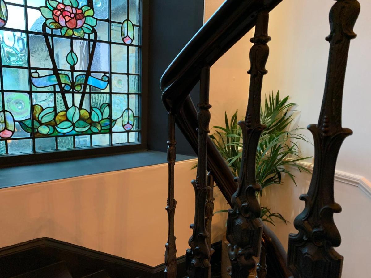 23 Mayfield Guest house 5*