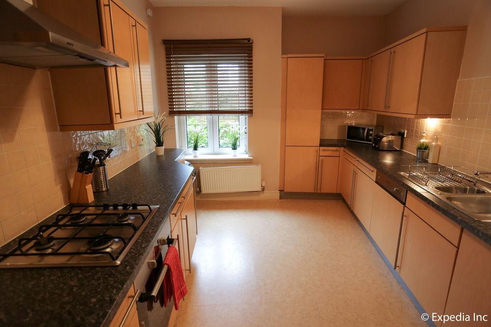 Apartment Playhouse EDI