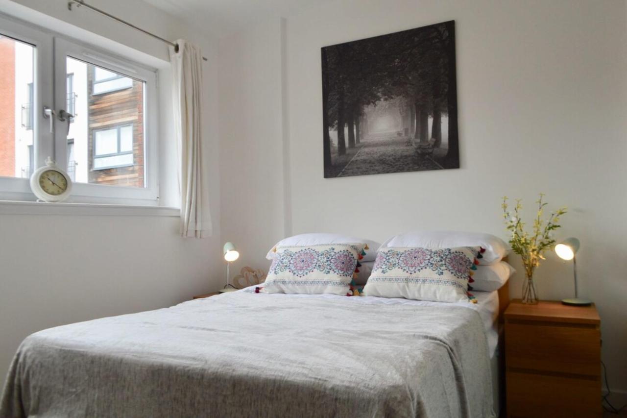 Modern & Light Flat In Vibrant Leith! * Edinburgh