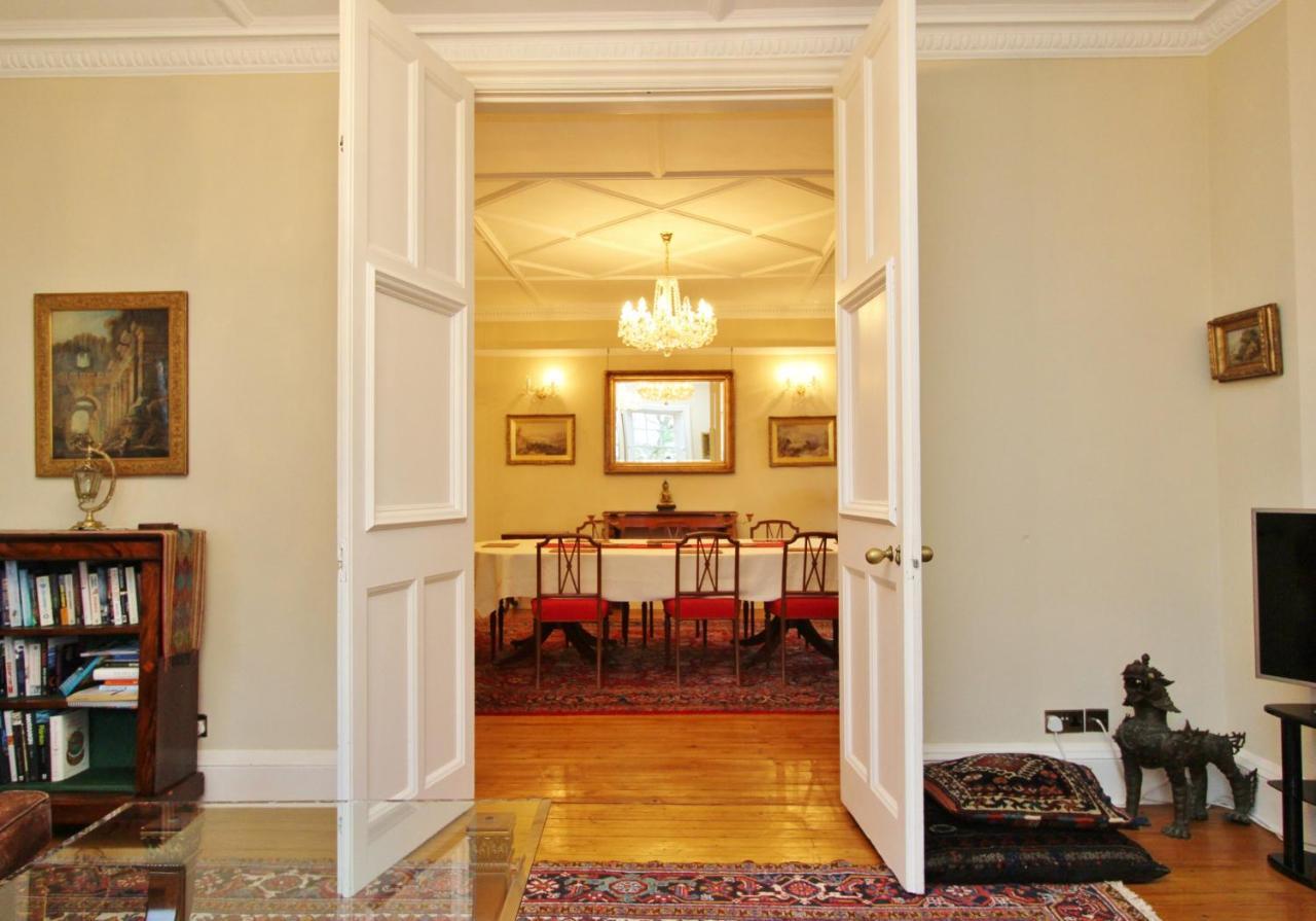 3 Bed Apt In Historic Ramsay Garden Apartment Edinburgh