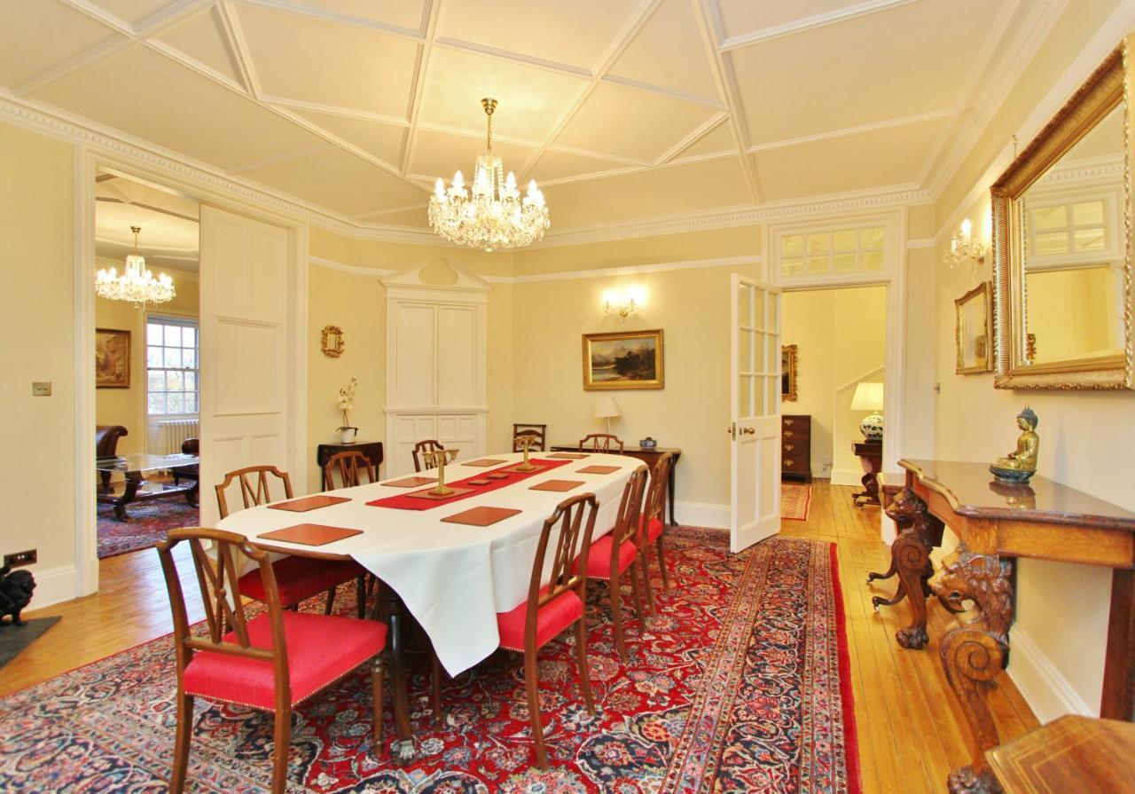 3 Bed Apt In Historic Ramsay Garden Edinburgh
