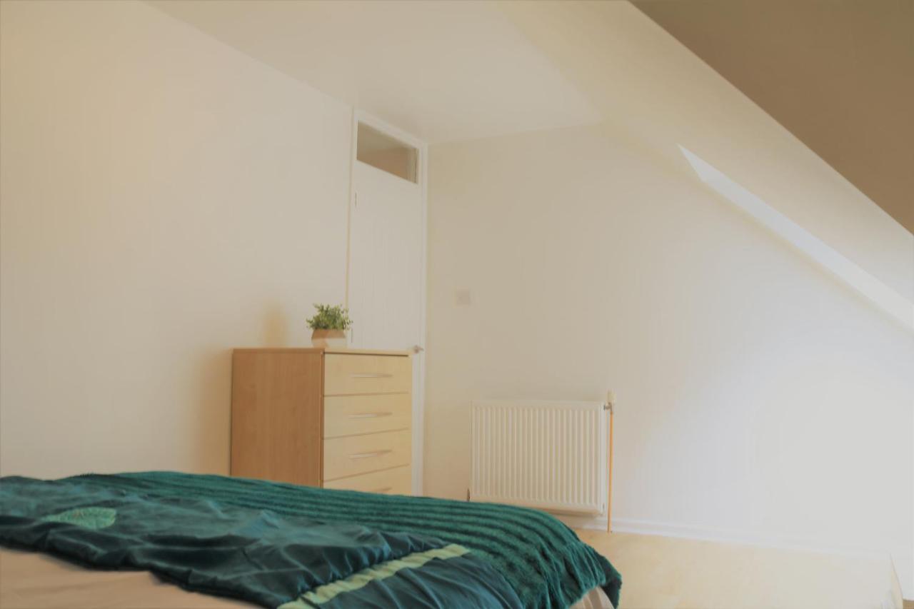 3 Bedroom Centre In Lauriston Place * Edinburgh