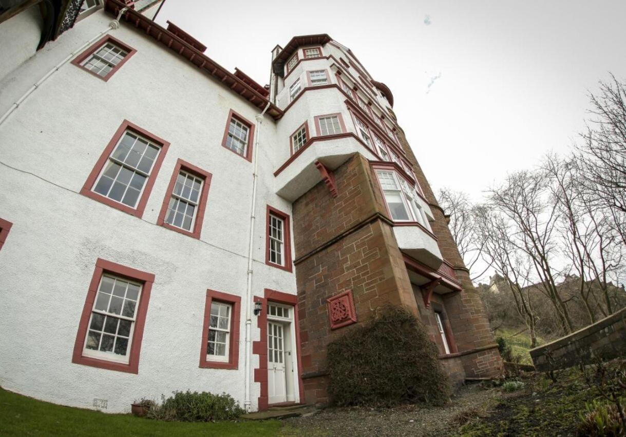 3 Bed Apt In Historic Ramsay Garden