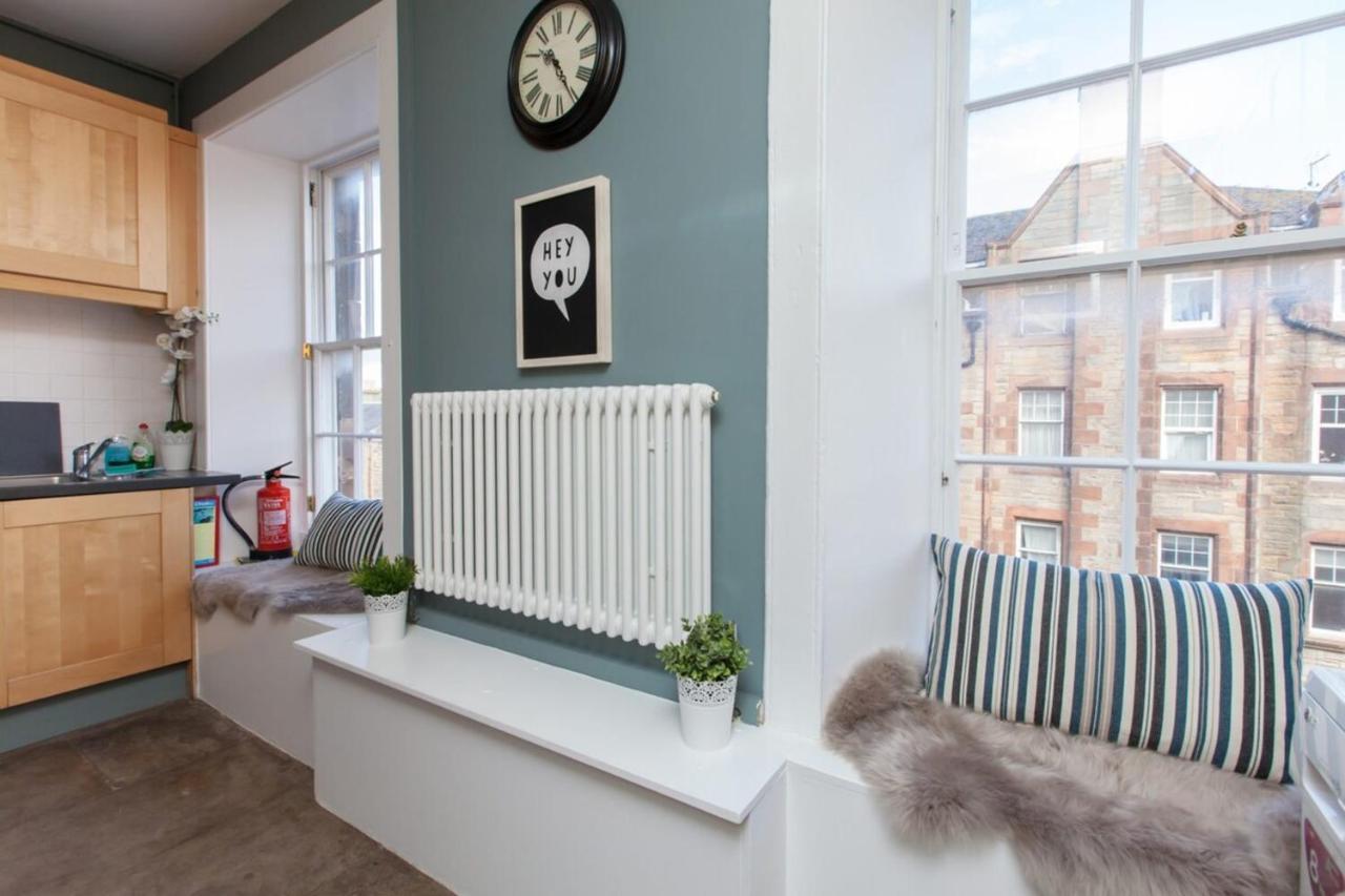 Spacious 4 Bedroom Near Meadows * Edinburgh
