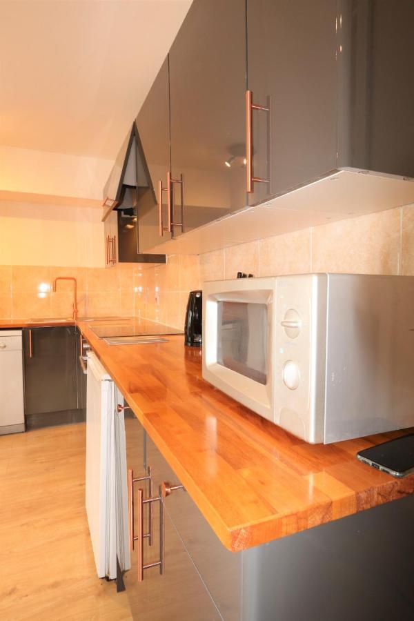 3 Bedroom Centre In Lauriston Place Apartment Edinburgh