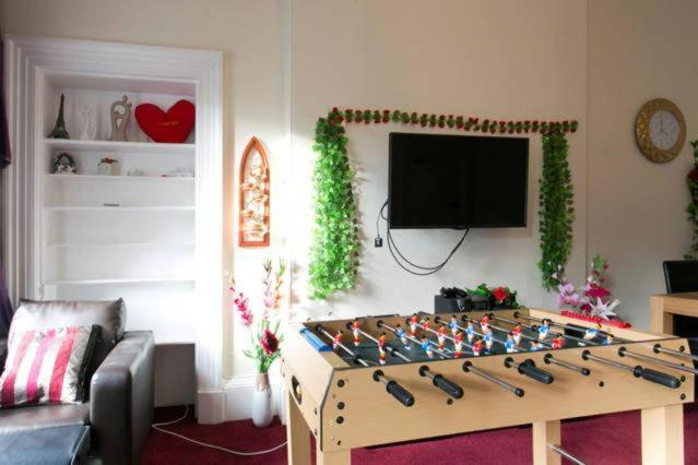 Lauriston Roomz *