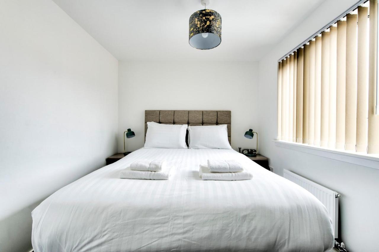 Ferienhaus Guestready - Serene 2br W Yard & Parking - Sleeps Up To 6