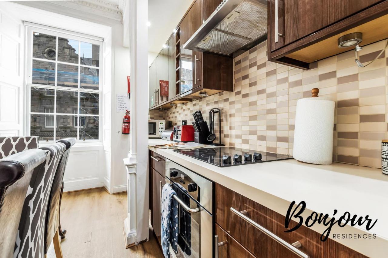 Apartment Royal Mile 4br-3ba - Views & Free Parking By Bonjour Residences Edinburgh